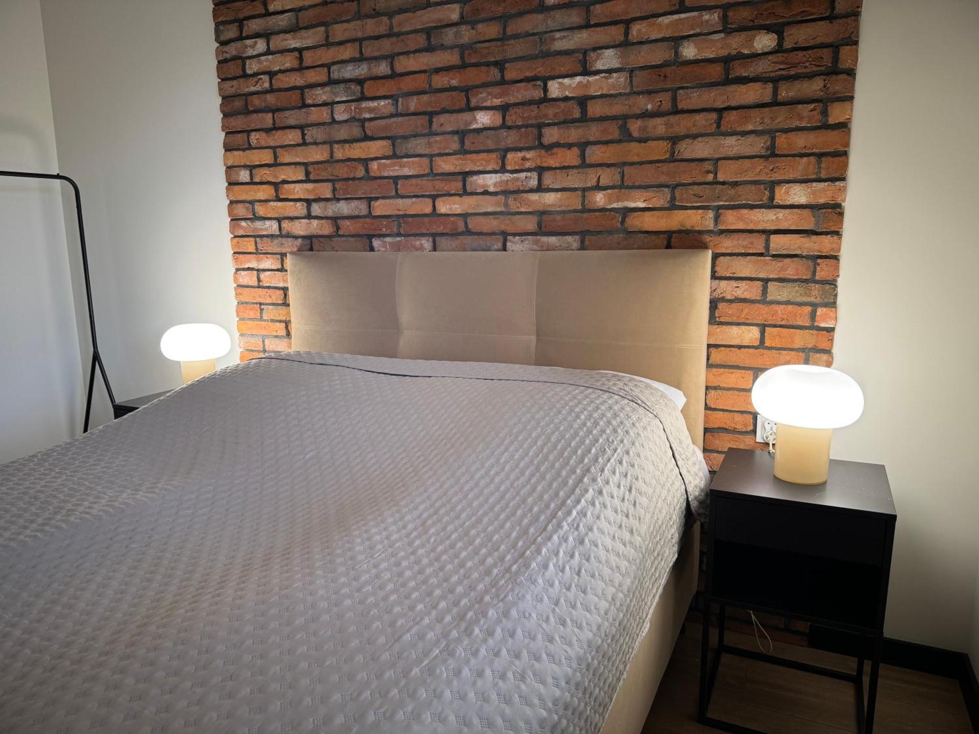 D7 Apartment